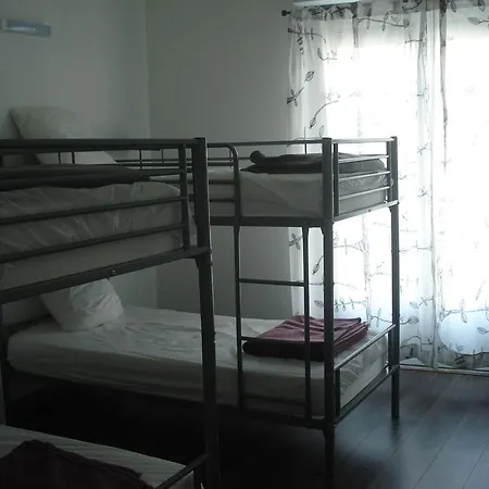 짓트 이자슈로 *